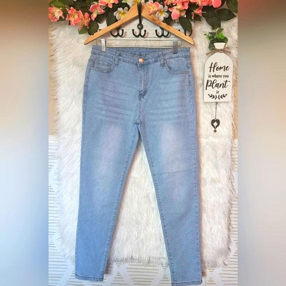 Shein High Waist Light Wash Skinny Jeans - Picture 1 of 4